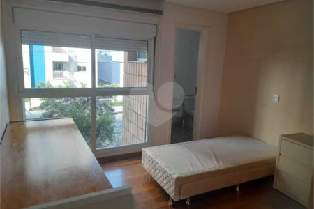 Apartamento à venda com 3 suítes em Campestre, Santo André, SP