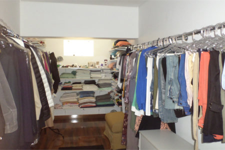 Sobrado à venda com 4 suítes em Recanto Impla, Carapicuíba, SP