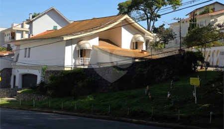 Sobrado à venda com 3 suítes em Jardim França, São Paulo, SP
