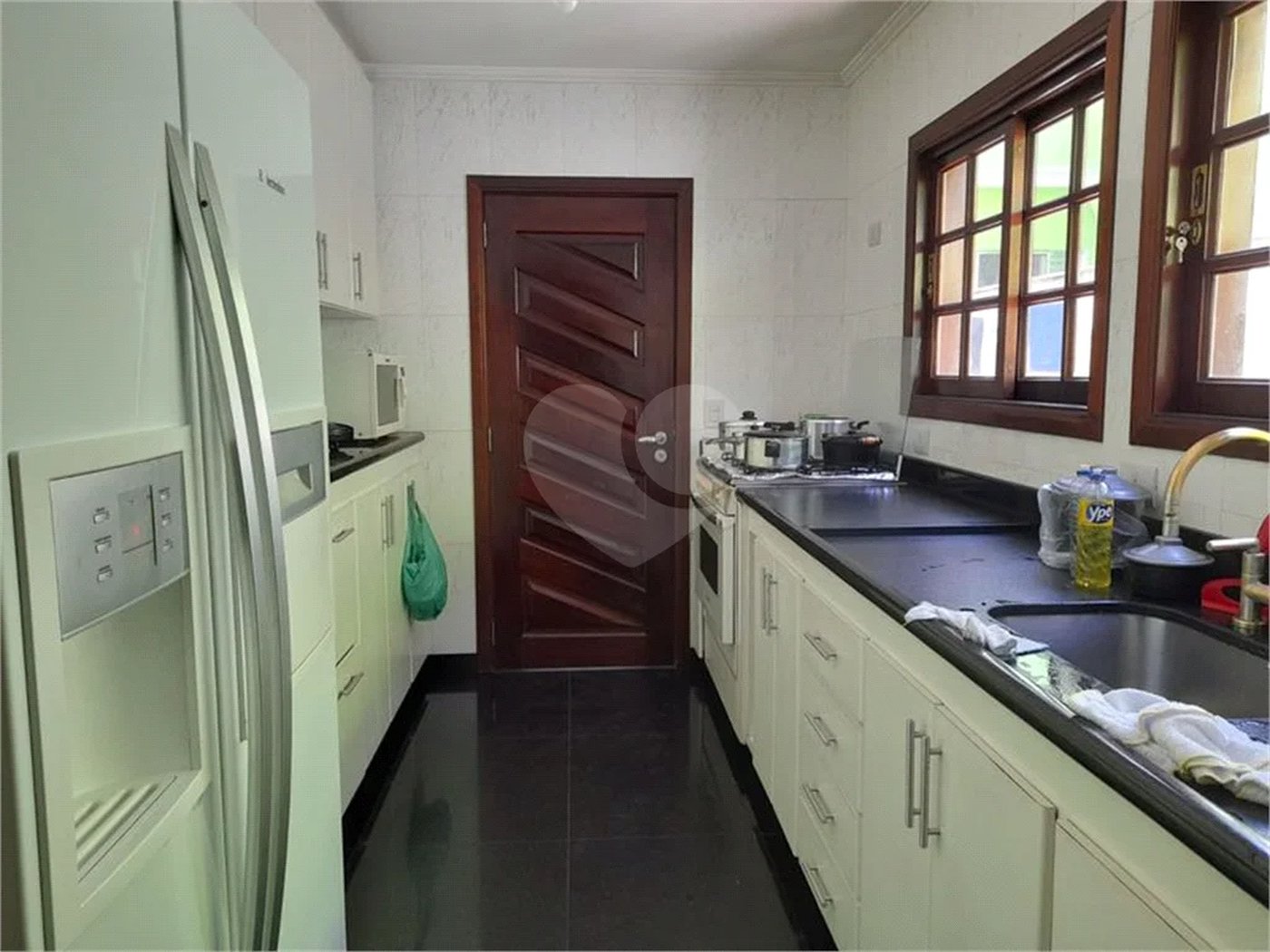 Sobrado à venda com 3 suítes em Vila Romero, São Paulo, SP