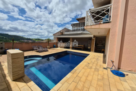 Casa à venda com 3 quartos, sendo 2 suítes, em Jardim Real, Bom Jesus dos Perdões, SP