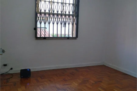 Sobrado à venda com 3 quartos em Vila Cordeiro, São Paulo, SP