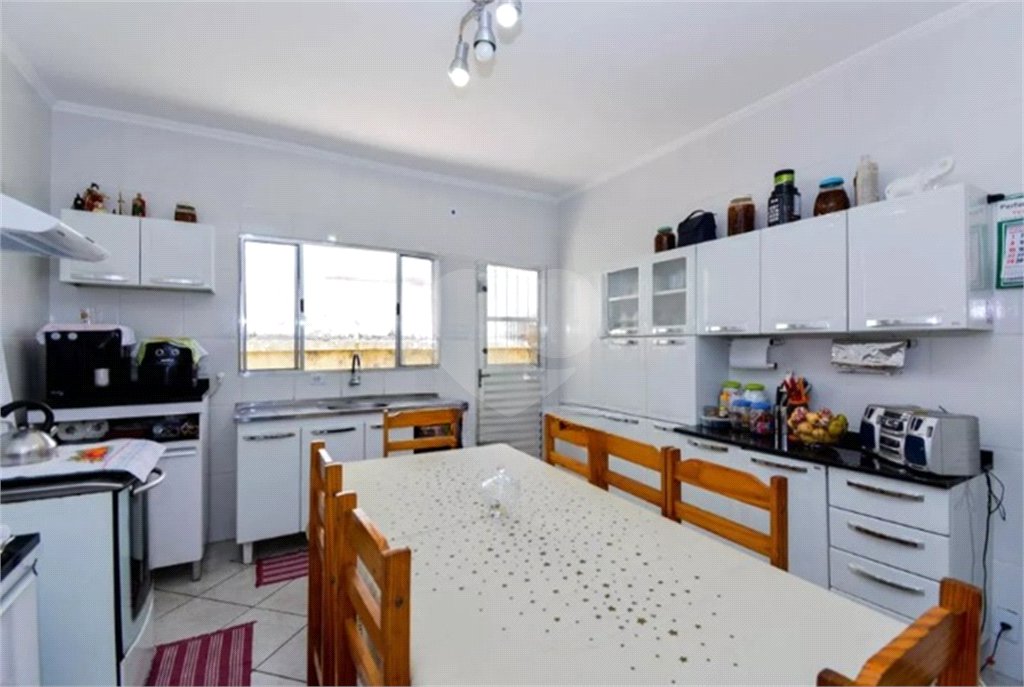 Casa à venda com 3 quartos, sendo 1 suíte,  em Jardim Aida, Guarulhos, SP