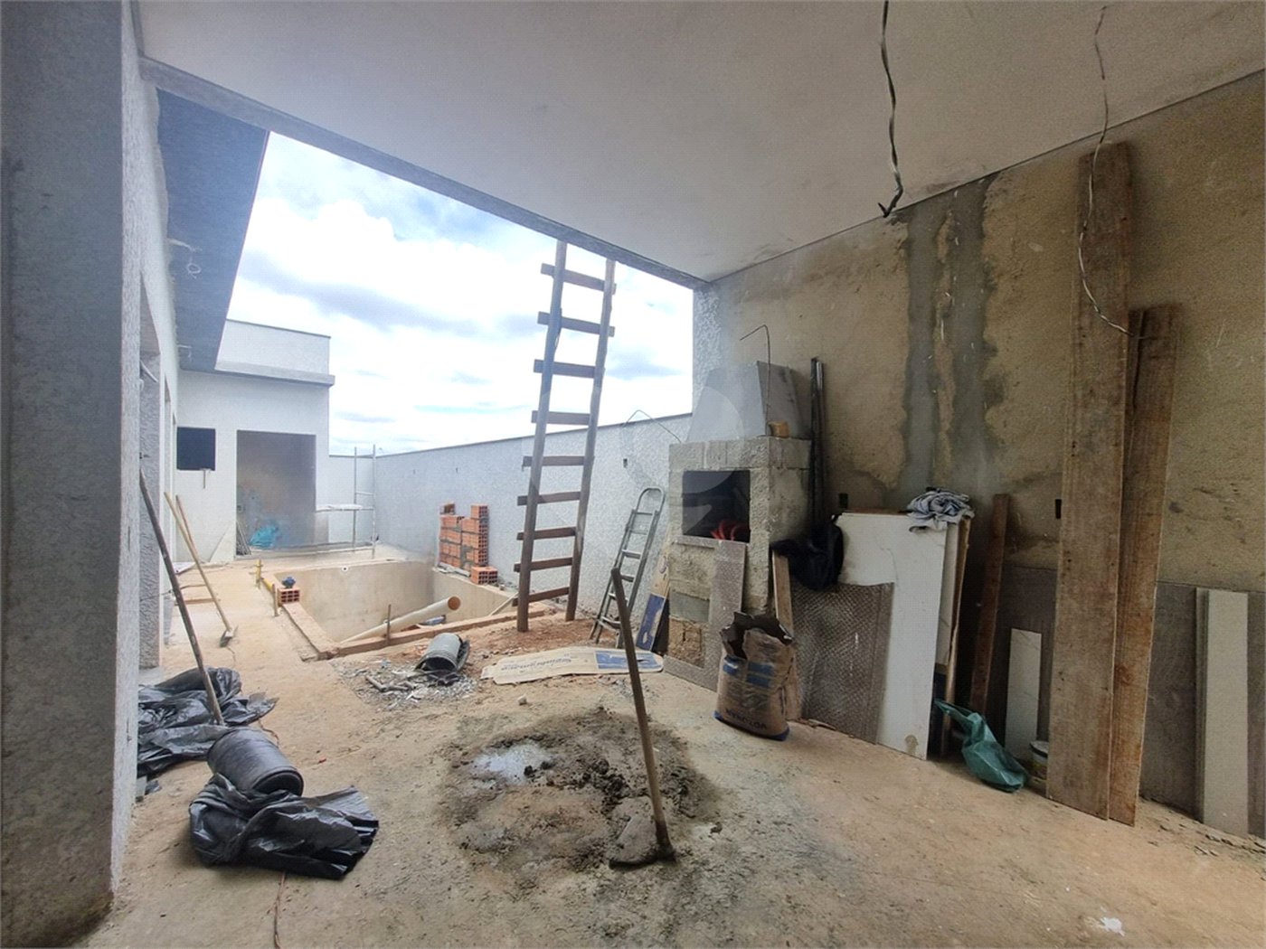 Casa à venda com 3 quartos, sendo 1 suíte, no condomínio Reserva Ipanema I, Sorocaba - SP