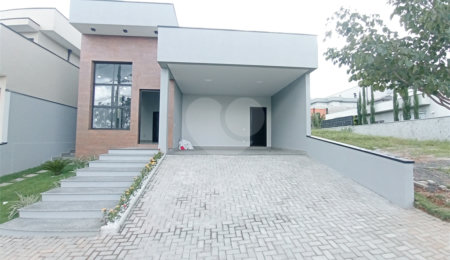Casa à venda com 3 suítes no condomínio Vita Verdi, Valinhos - SP