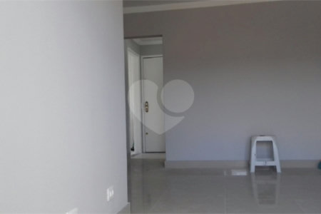 Apartamento à venda com 2 quartos em Vila Mazzei, São Paulo, SP