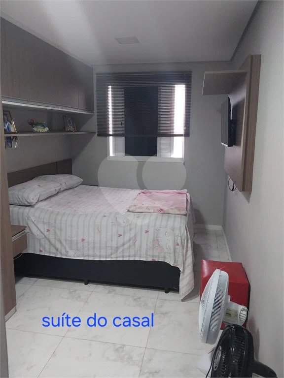 Apartamento de 2 quartos (1 suíte) à venda em Itaquera