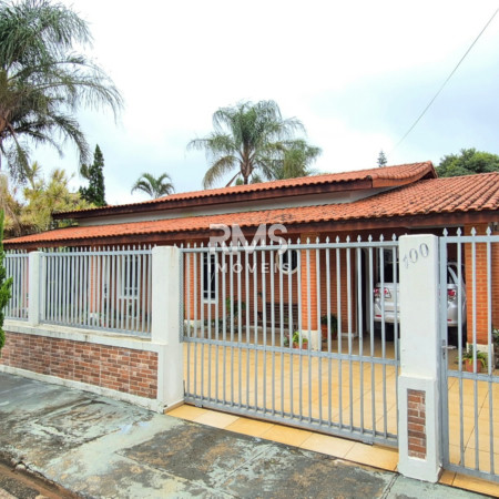 Casa à venda com 4 quartos, sendo 1 suíte,  em Villarejo Sopé da Serra (Vilarejo), Cabreúva, SP
