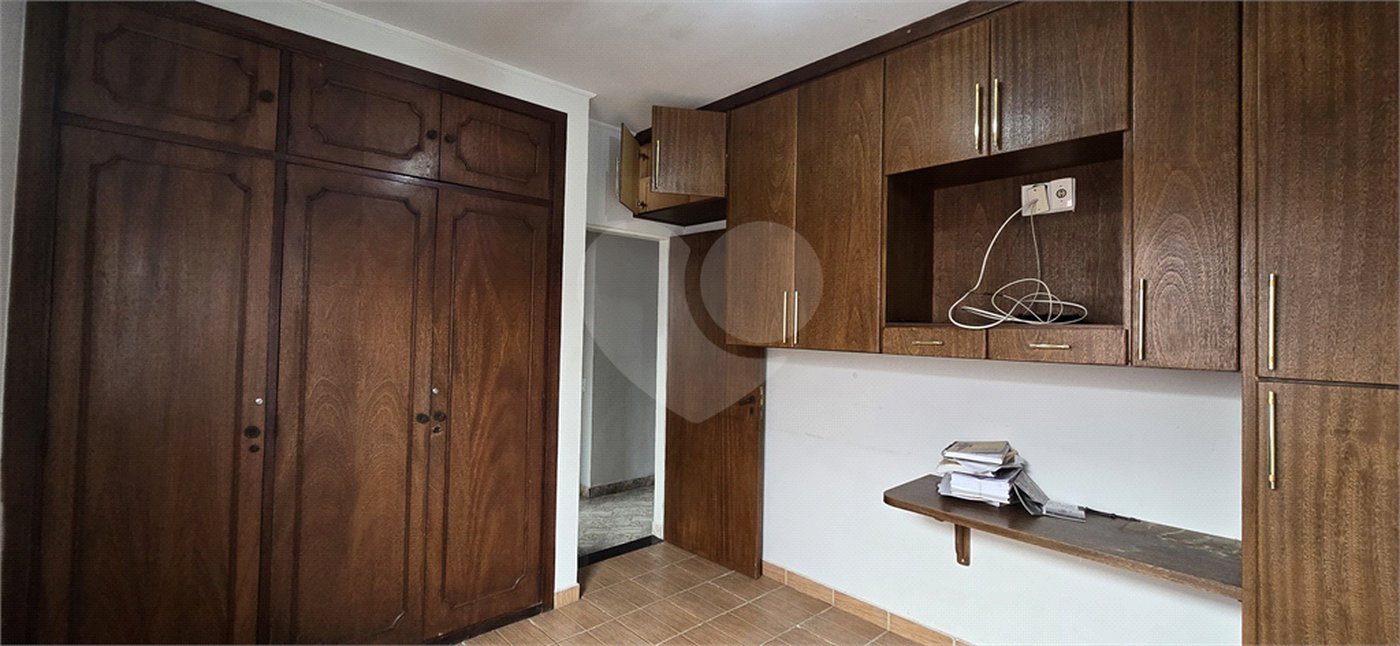 Casa à venda com 3 quartos, sendo 1 suíte, em Lar São Paulo, São Paulo, SP