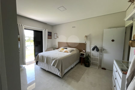 Casa à venda com 3 suítes no condomínio Acmti - Colinas do Mosteiro, Terras de Itaici e Recanto dos Pássaros, Indaiatuba - SP