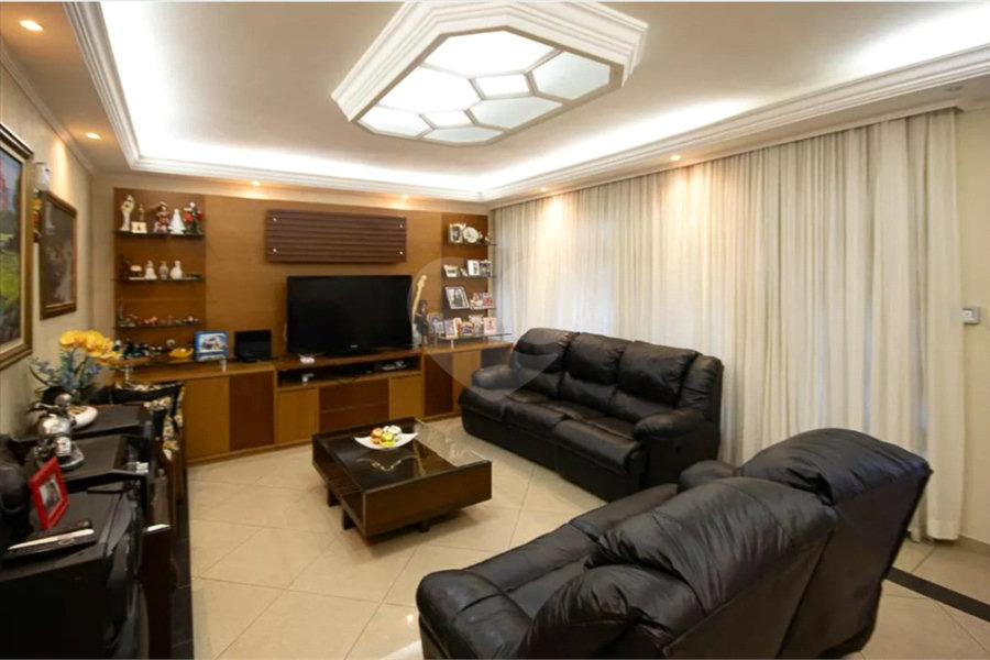 Casa à venda com 5 quartos, sendo 4 suítes,  em Vila Maria, São Paulo, SP