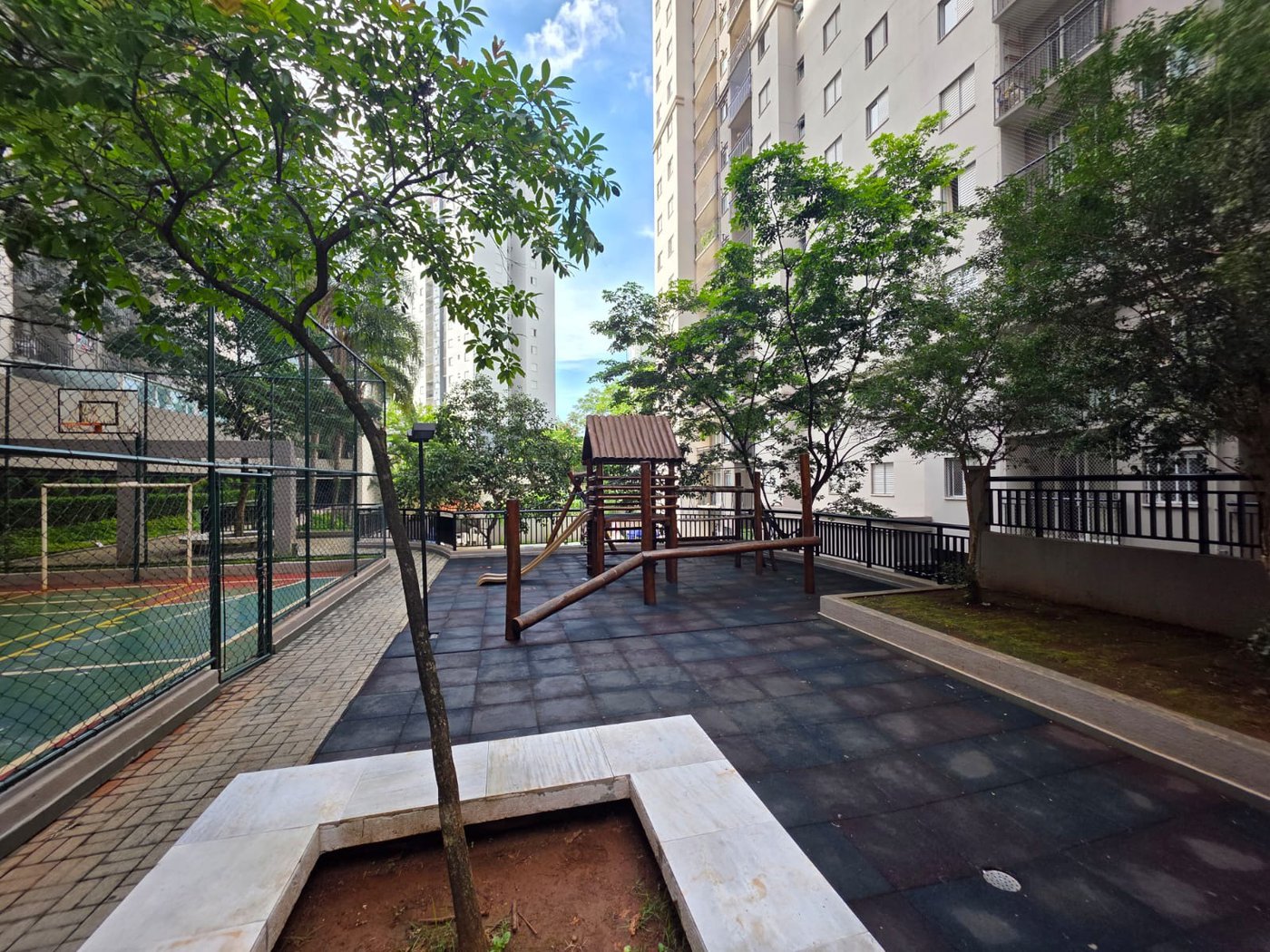 Apartamento à venda com 3 quartos, sendo 1 suíte, em Vila Augusta, Guarulhos, SP