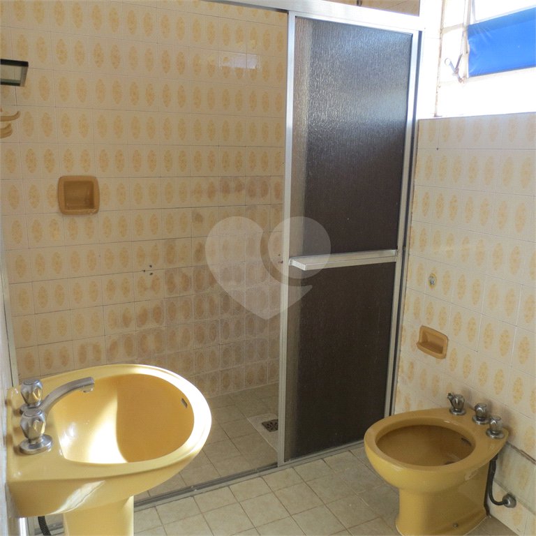 Casa à venda com 4 quartos, sendo 1 suíte, em Vila Santo Estéfano, São Paulo, SP