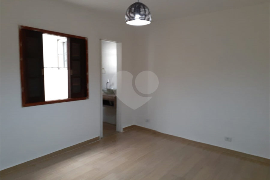 Casa Térrea à venda com 3 quartos, sendo 1 suíte, em Santana, São Paulo, SP