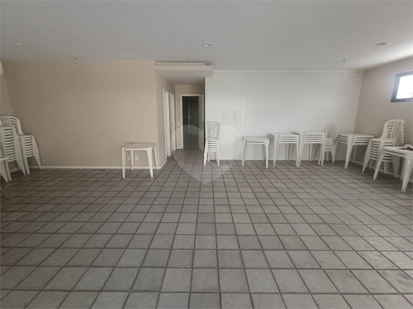 Cobertura à venda com 3 quartos, sendo 1 suíte, em Tijuca, Rio de Janeiro, RJ