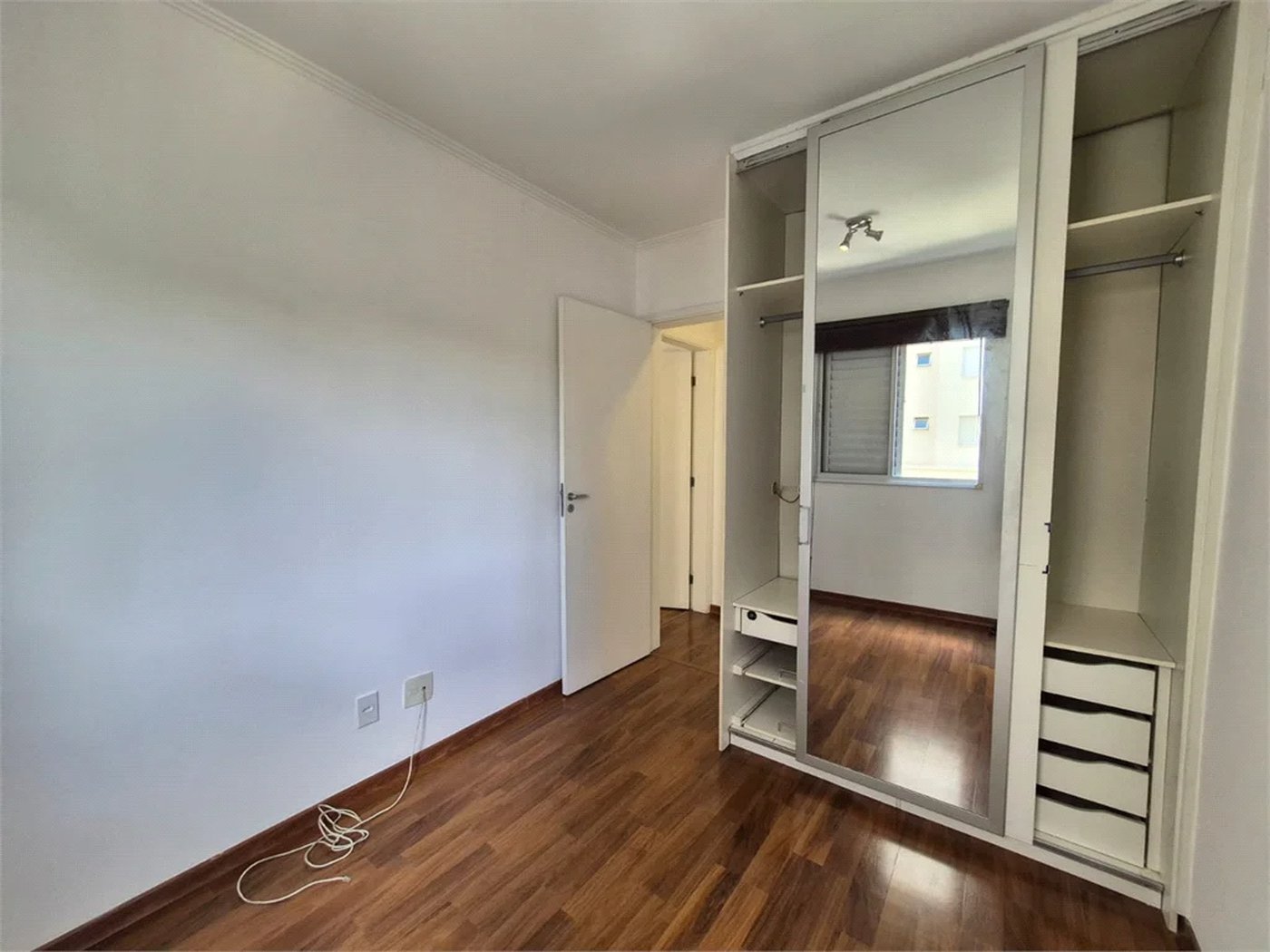 Apartamento à venda com 2 quartos em Vila Anastácio, São Paulo, SP