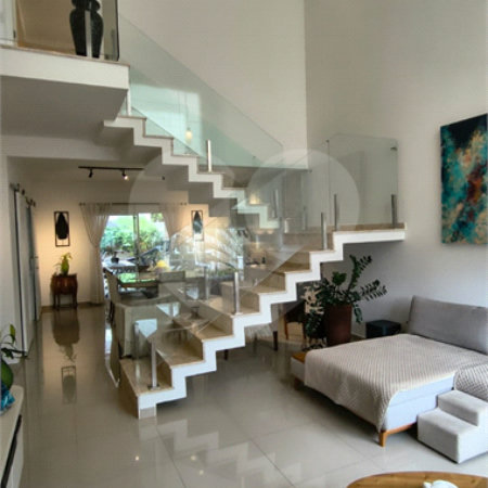 Casa à venda com 3 suítes no condomínio Reserva da Mata, Vinhedo - SP
