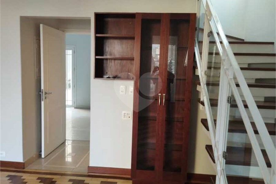 Sobrado à venda com 3 quartos, sendo 1 suíte, em Jardim São Paulo(zona Norte), São Paulo, SP