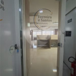 SALA COMERCIAL DE 90 M² COM 12 BAIAS, SALA DE REUNIÃO, AR-CONDICIONADO CENTRAL E 2 VAGAS!
