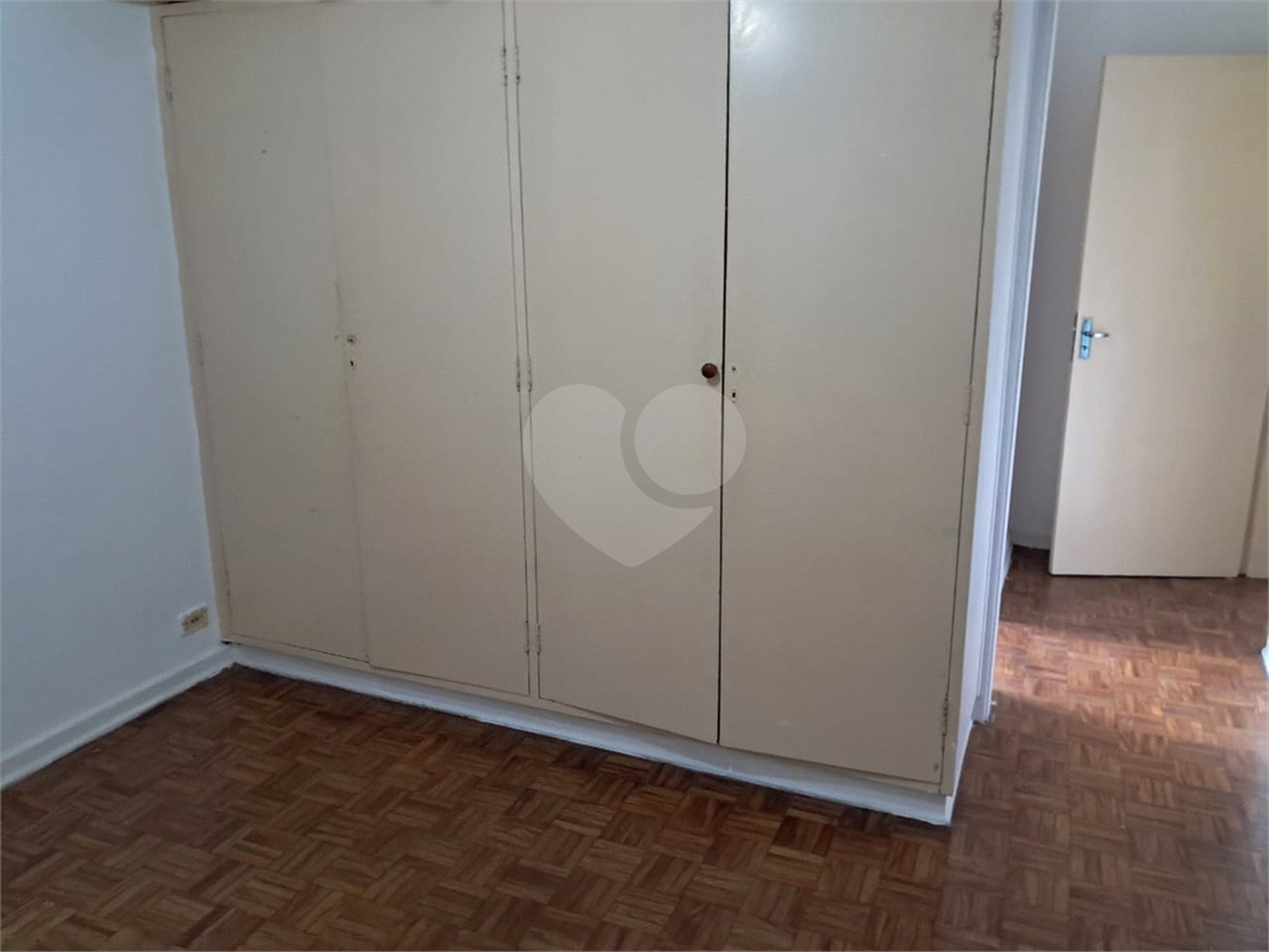 Sobrado para alugar com 4 quartos, sendo 2 suítes, em Interlagos, São Paulo, SP