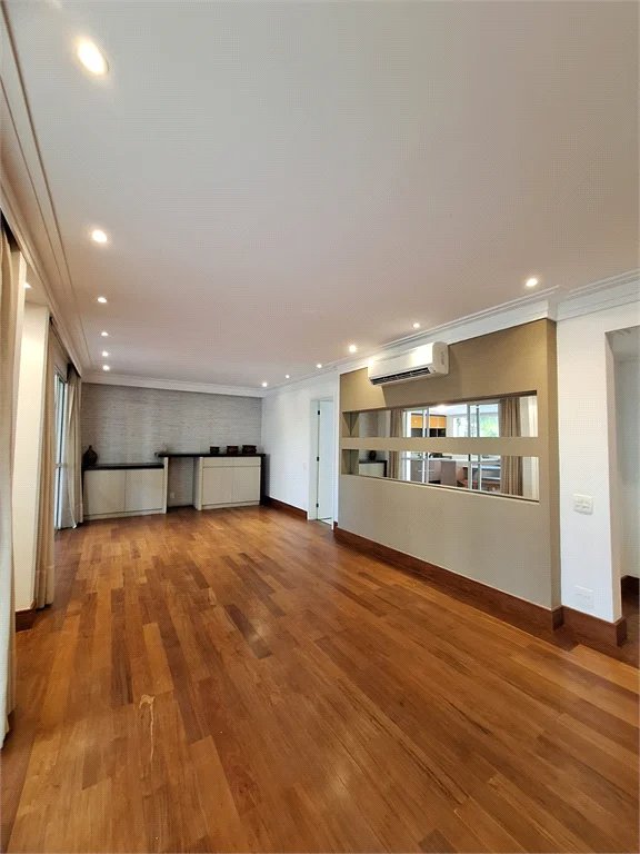 Apartamento à venda com 4 quartos, sendo 3 suítes, em Vila Gertrudes, São Paulo, SP