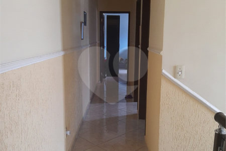 Casa à venda com 3 quartos, sendo 1 suíte,  em Residencial Colinas, Mogi das Cruzes, SP
