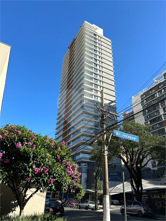 Apartamento à venda com 3 suítes em Campo Belo, São Paulo, SP
