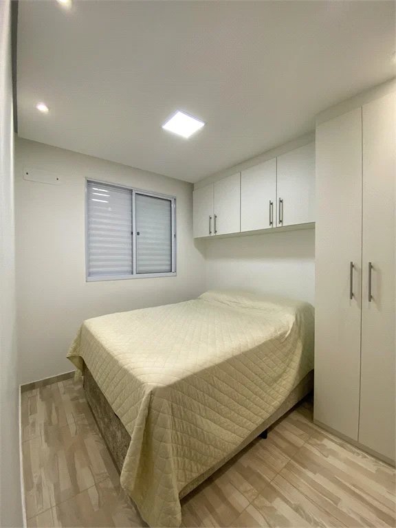 Apartamento à venda com 2 quartos em Parque Reboucas, São Paulo, SP