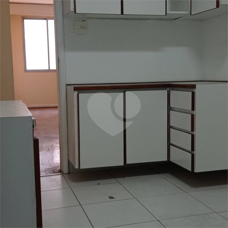 Apartamento à venda com 3 quartos, sendo 1 suíte, em Pinheiros, São Paulo, SP