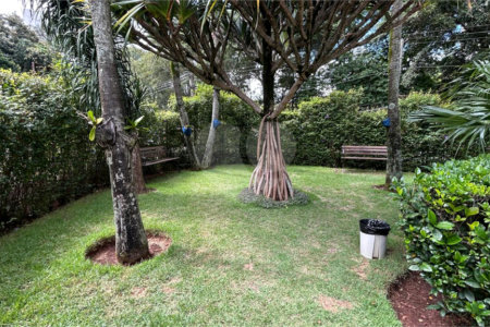 Apartamento à venda com 3 suítes em Vila Suzana, São Paulo, SP