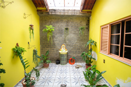 Sobrado à venda com 5 quartos, sendo 1 suíte,  em Jardim Villaça, São Roque, SP