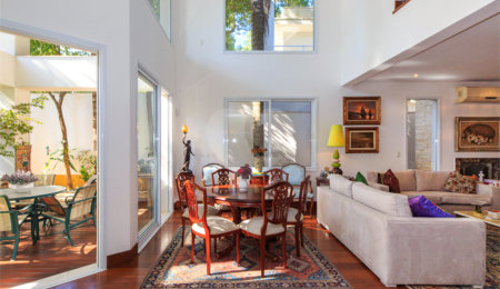 Casa à venda com 4 suítes no condomínio Vila Alba, São Paulo - SP