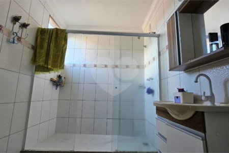Casa à venda com 5 quartos, sendo 3 suítes,  no condomínio Colinas do Magarça, Rio de Janeiro - RJ