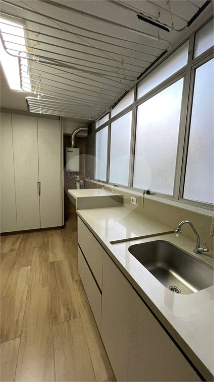 Apartamento à venda com 4 suítes em Vila Suzana, São Paulo, SP