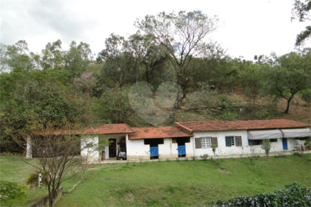 Chácara à venda com 2 quartos, sendo 1 suíte, em Santa Cândida, Vinhedo, SP