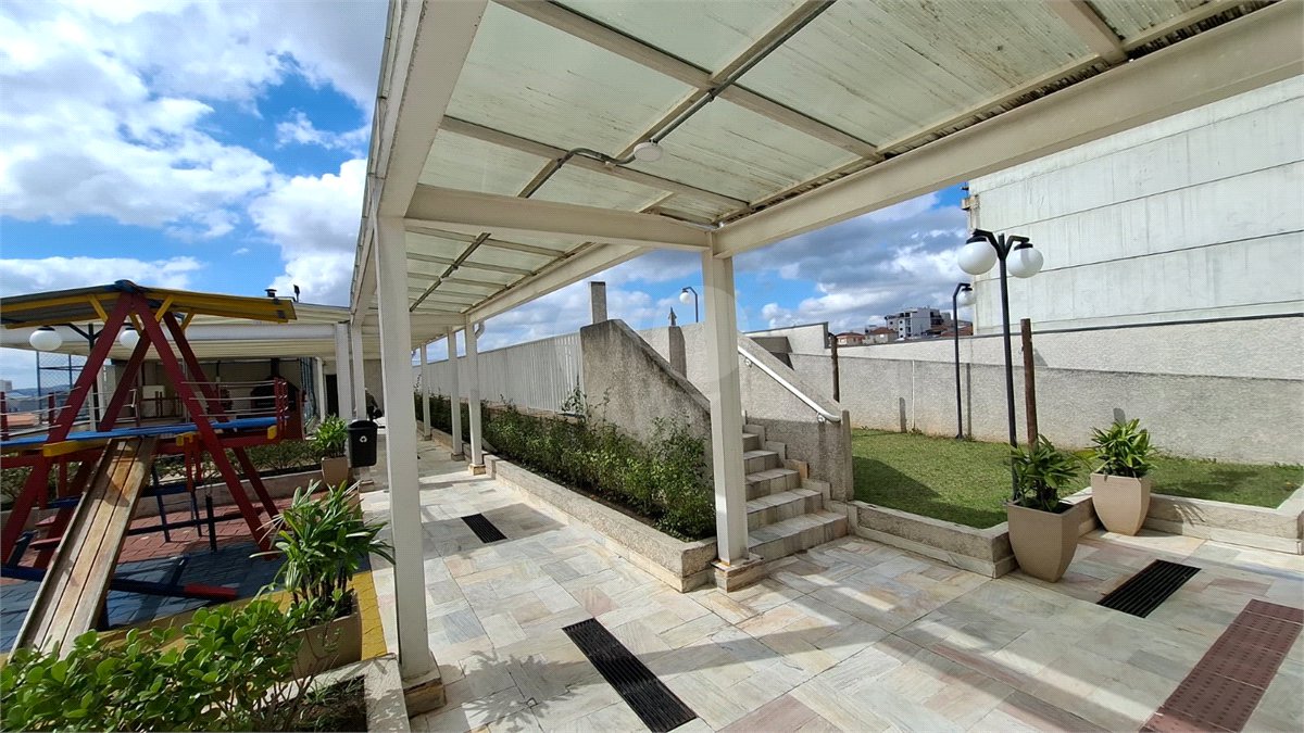 Apartamento à venda ou para alugar com 2 quartos em Parque Vitória, São Paulo, SP