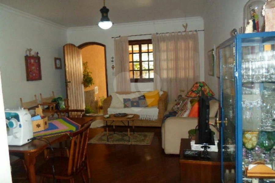 Sobrado à venda com 2 quartos em Tremembé, São Paulo, SP