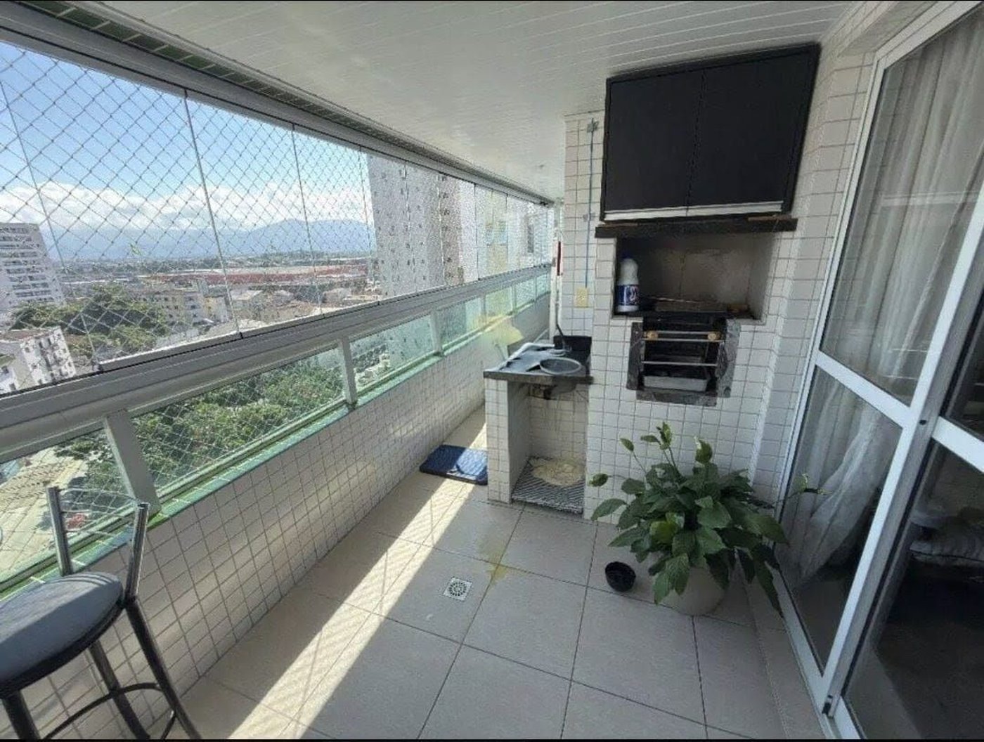 Apartamento com 2 dormitórios à venda, 89 m² por R$ 770.000,00 - Vila Guilhermina - Praia Grande/SP