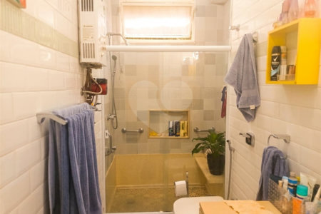 Casa à venda com 4 quartos, sendo 1 suíte,  em Tijuca, Rio de Janeiro, RJ