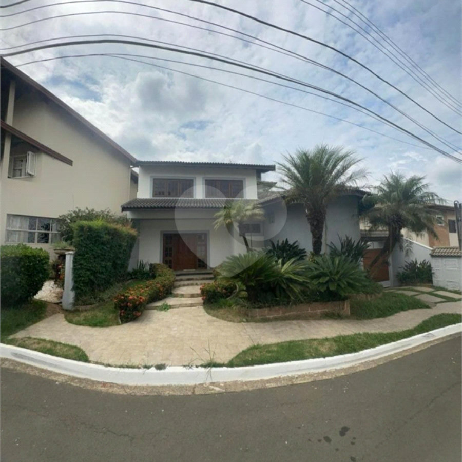 Casa à venda com 5 quartos, sendo 3 suítes, no condomínio Village Terras de Indaiá, Indaiatuba - SP
