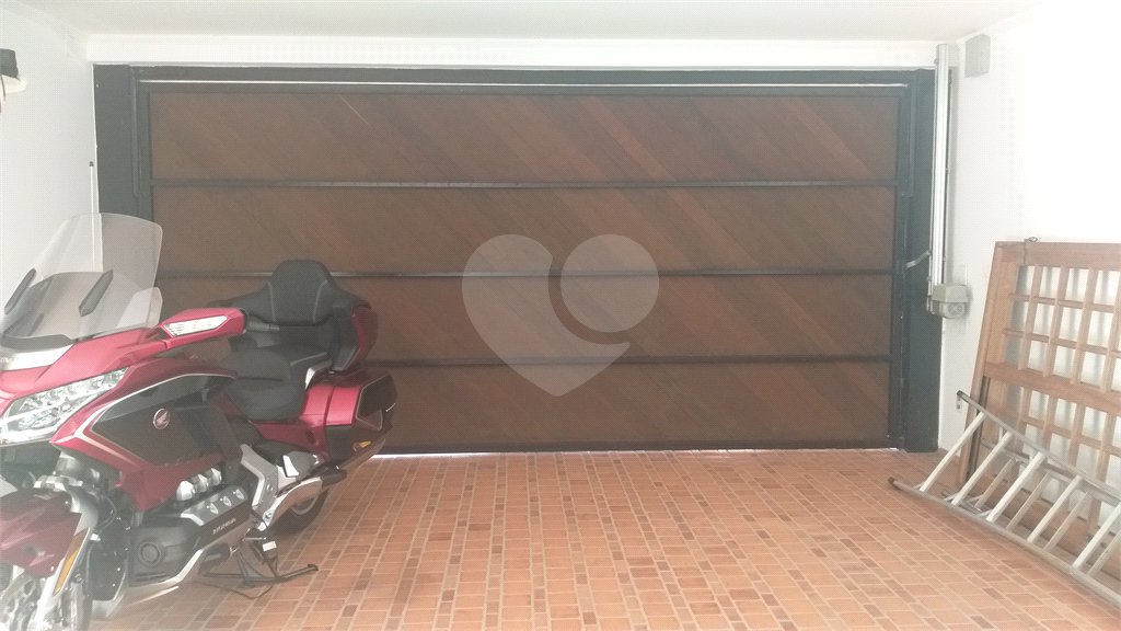 Casa à venda com 5 quartos, sendo 2 suítes, no condomínio Vinhas da Vista Alegre - Lado Sede, Vinhedo - SP