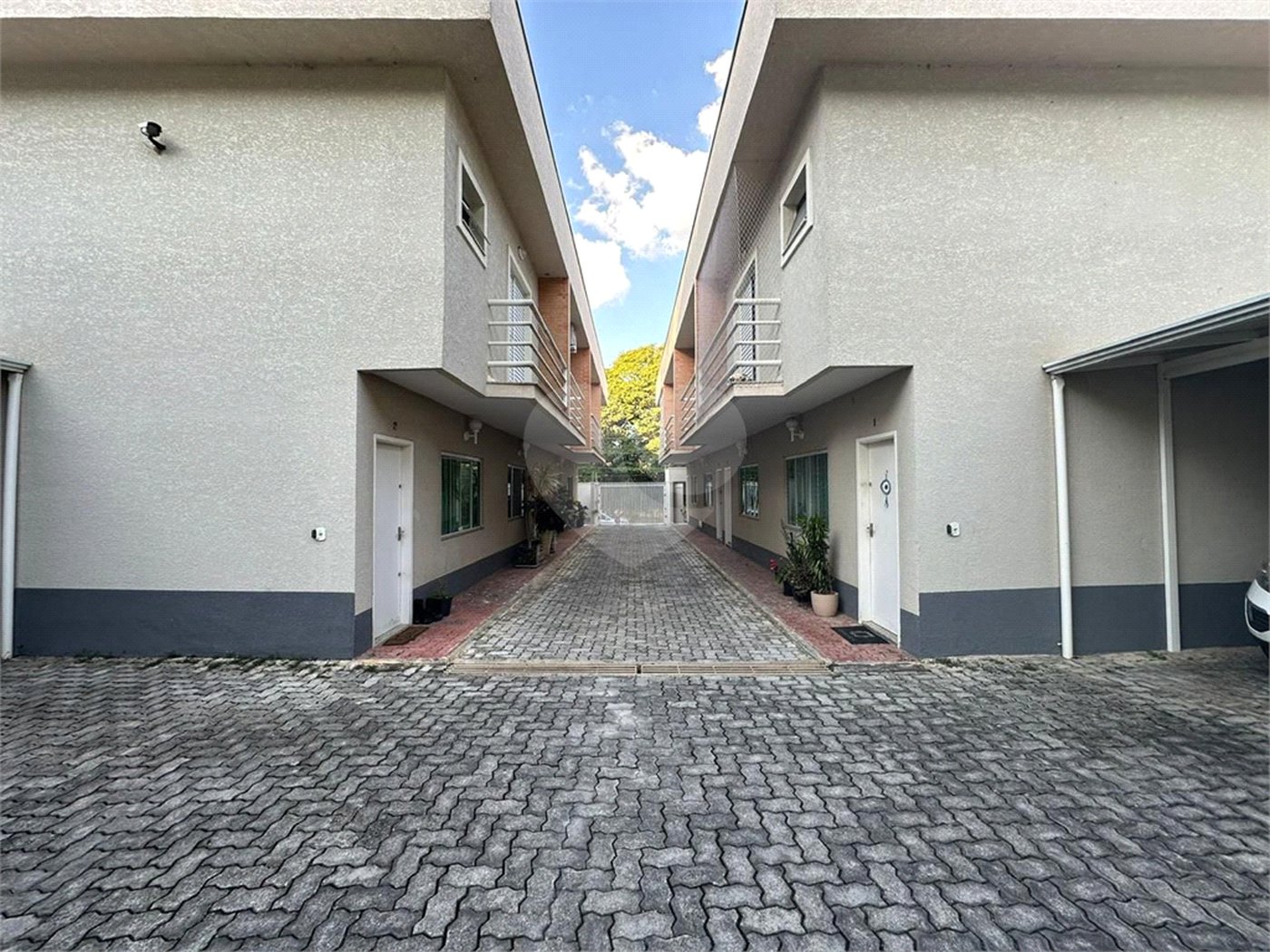 Casa à venda com 2 suítes no condomínio Olido, Atibaia - SP
