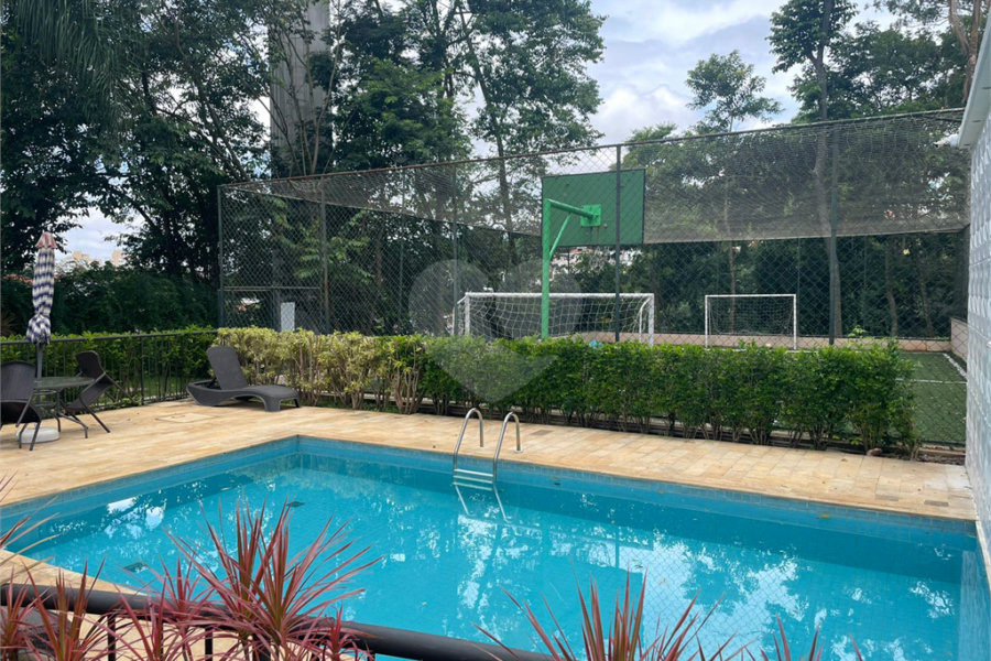 Casa à venda com 4 quartos, sendo 3 suítes,  no condomínio The House, São Paulo - SP