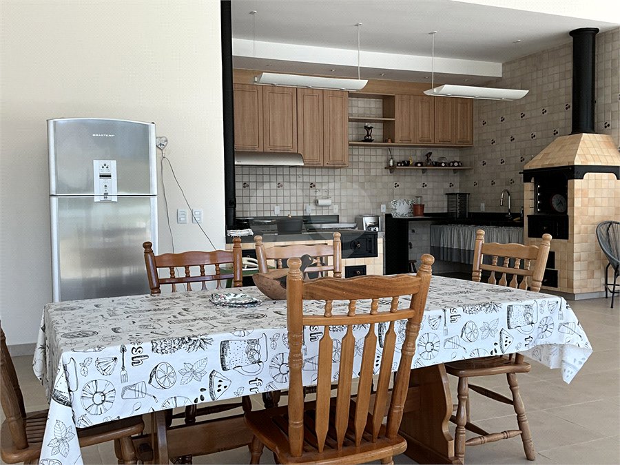 Casa à venda com 6 quartos, sendo 5 suítes, no condomínio City Castelo, Itu - SP