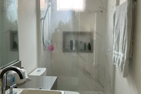 Sobrado à venda com 5 quartos, sendo 2 suítes,  em Vila Cordeiro, São Paulo, SP
