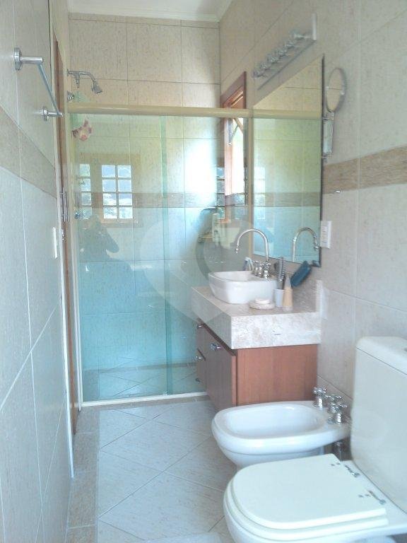 Casa à venda com 4 quartos, sendo 2 suítes,  em Horto, São Paulo, SP