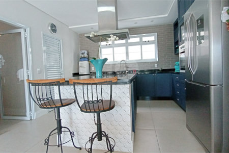 Casa à venda com 3 suítes no condomínio Vila do Sol, Valinhos - SP