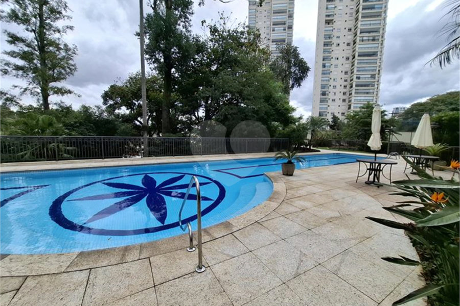 Apartamento para alugar com 3 suítes em Santana, São Paulo, SP