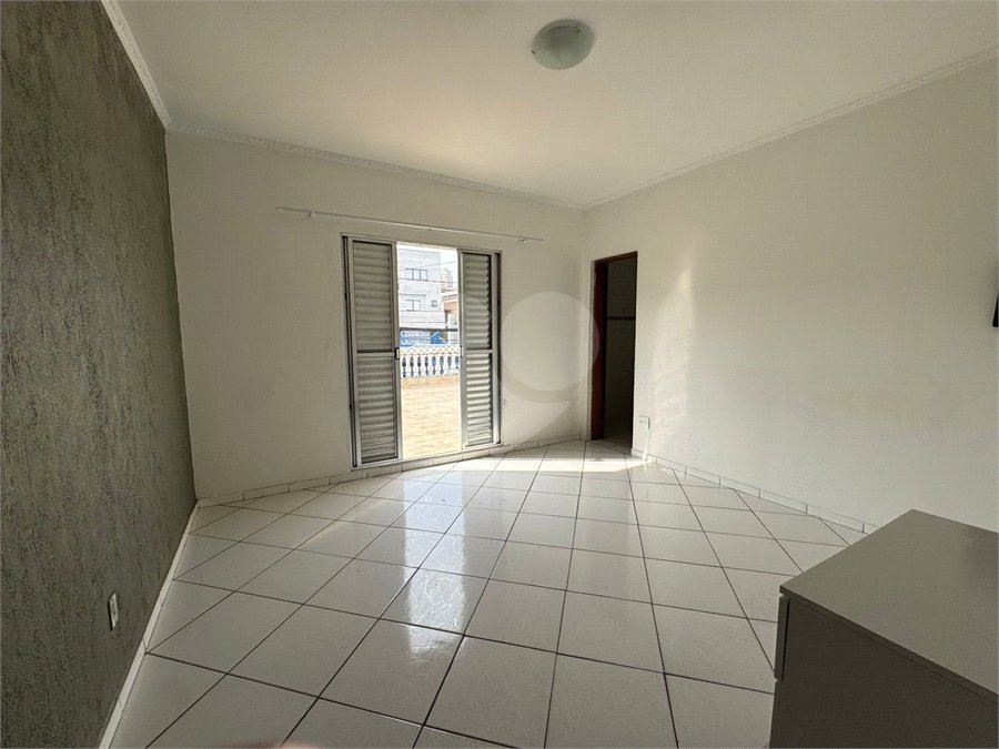 Casa à venda com 3 quartos, sendo 1 suíte,  em Vila Leonor, Guarulhos, SP
