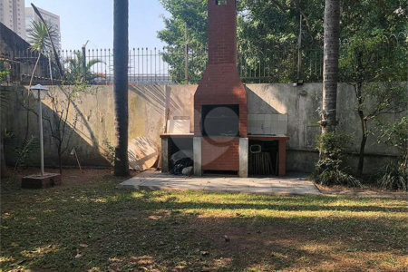 Casa à venda com 4 quartos, sendo 1 suíte, em Vila Cordeiro, São Paulo, SP